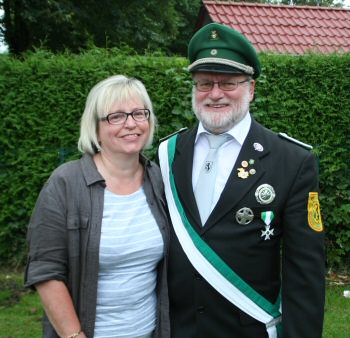 Das strahlende Königspaar Margarete und Josef Höwelkröger Das strahlende Königspaar Margarete und Josef Höwelkröger