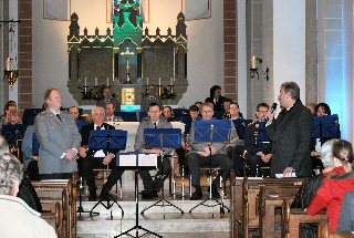 Reservistenmusikzug Weser-Lippe begeisterte mit Benefizkonzert in Boker Pfarrkirche