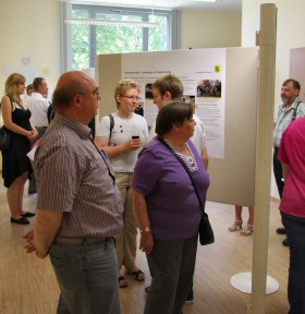 Besuchter in der Jubiläumsausstellung Besuchter in der Jubiläumsausstellung