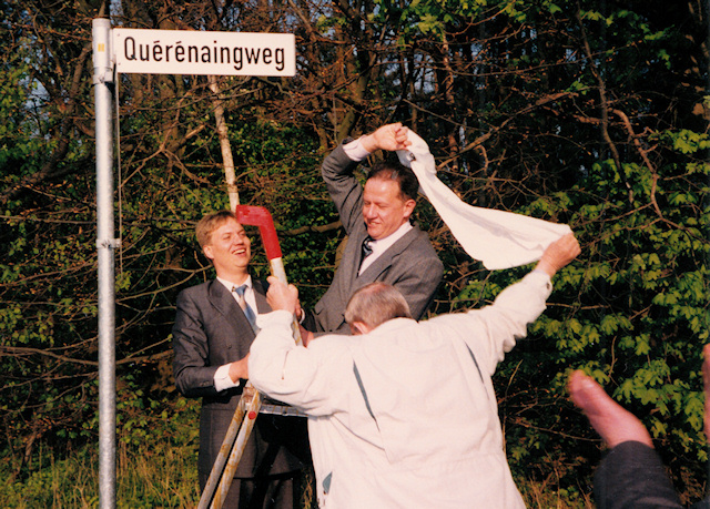 Enthüllung des Schildes Quérénaingweg