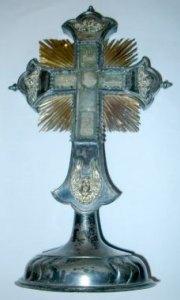 Kreuz mit Reliquie der hl. Anna